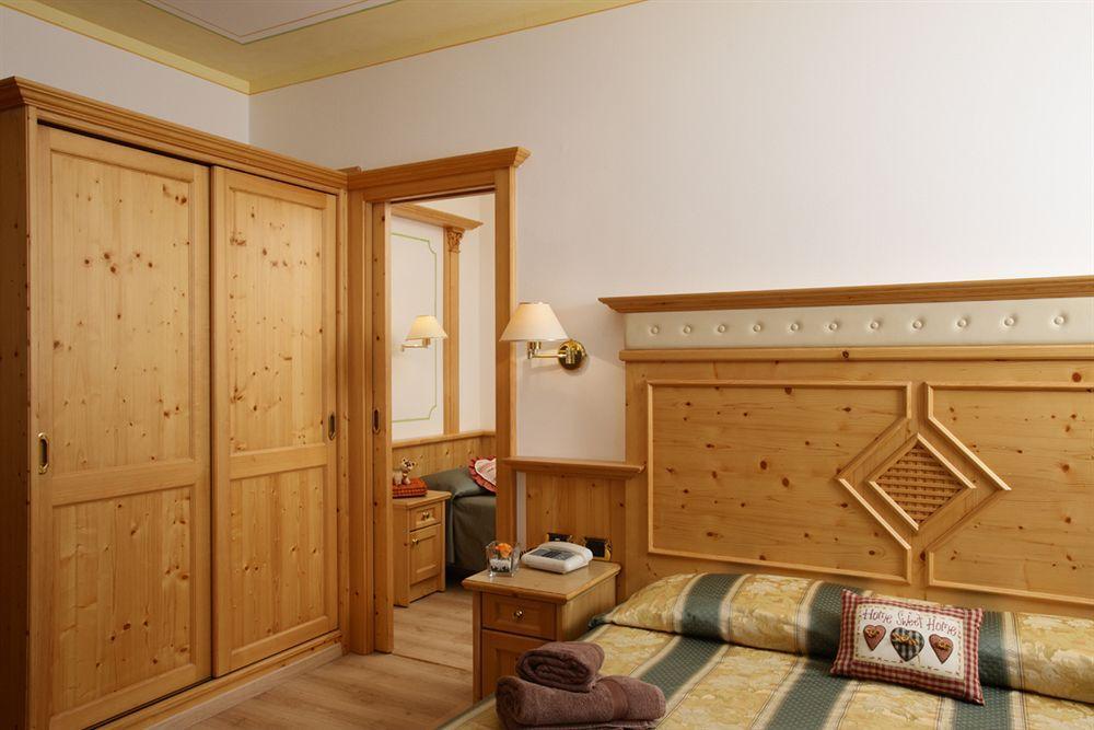 Alexander Hotel Alpine Wellness Dolomites Molveno Exterior photo